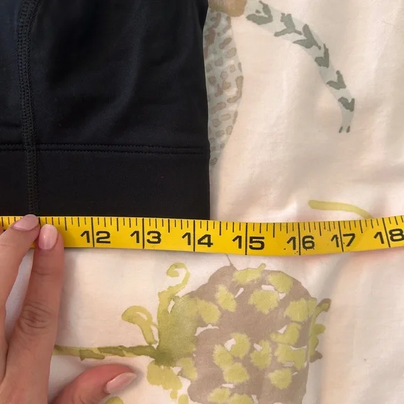 Fabletics Black Front-Zip Racerback Sports Bra - Picture 5 of 7